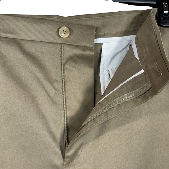 Roundtree & Yorke SZ 42 Travel Smart Shorts Classic Fit Flat Front Zip-Fly Tan - Picture 2 of 9